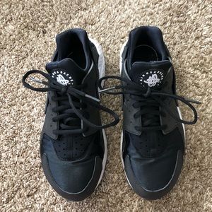 Black & White Nike Huarache Air
